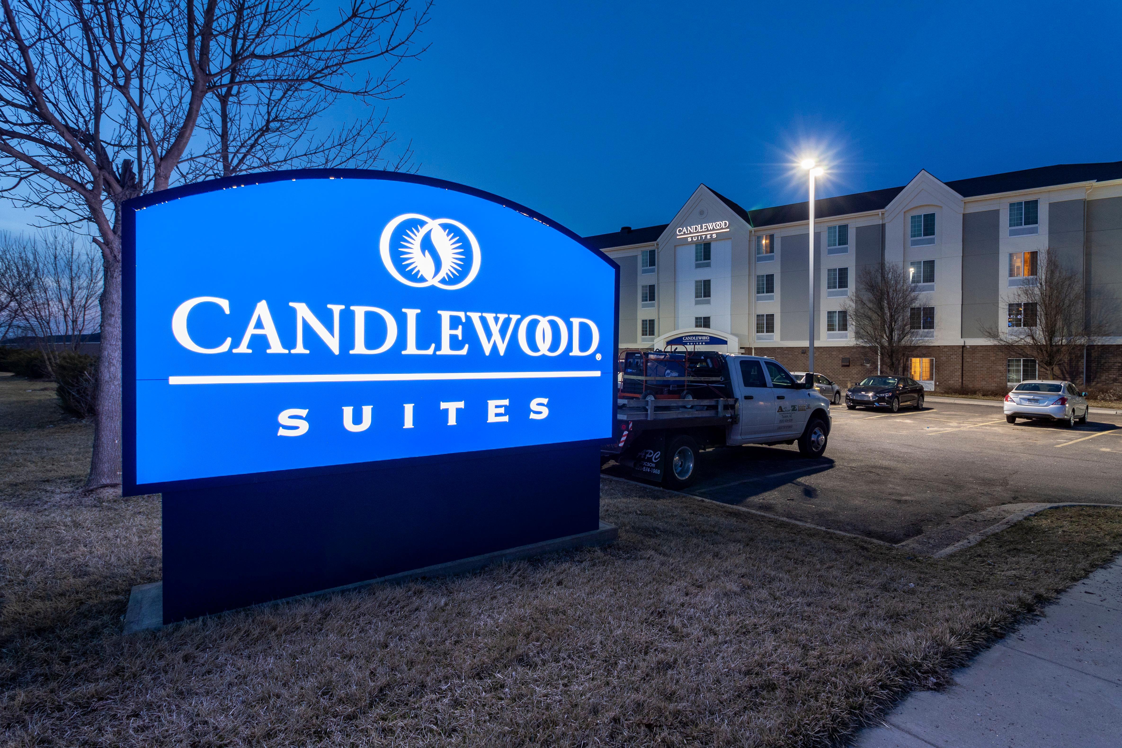 Candlewood Suites Lincoln By Ihg Exterior photo